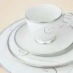 طقم سفرة نوريتاكي بورسلين ١١٢ قطعة – أبيض وفضي